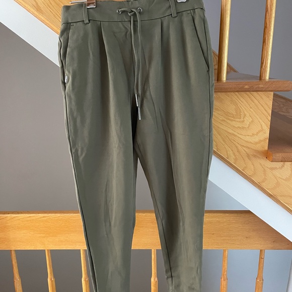 Jogger style pants - Picture 1 of 7